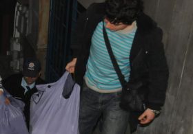 KARGODAN KAÇAK SİGARA ÇIKTI!