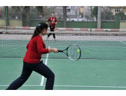 Genç Tenisçiler Okul Sporlarına Hazır