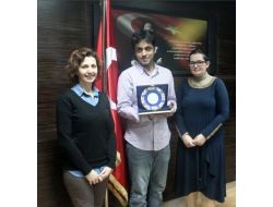 The Washington Post Yazarından Zirve Üniversitesi'ne Tam Not