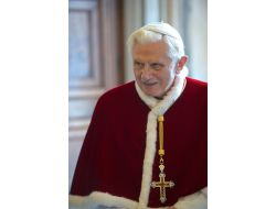 Putin’in Yardımcısından Papa16. Benedikt’e Kutlama