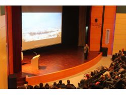 “hürrem Sultan, Divan Şiirini Kanuni Kadar İyi Yazardı”