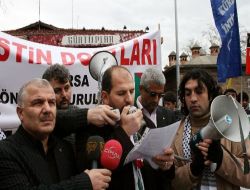 İsrail Ve Hüsnü Mübarek Protesto Edildi