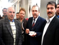 Edremit Ve Akçay Mhp Kadın Kolları Aşure Dağıttı