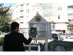 Tekkeköy’de Mezarlıklarda Kur’an-ı Kerim Dolabı Uygulaması Başladı