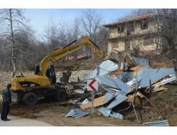 Osmangazi’de Yıkımlar Sürüyor