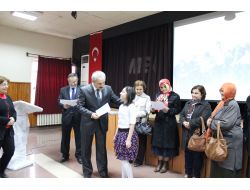 Aile Eğitimi Kurslarını Başarıyla Tamamlayanlara Belgeleri Verildi