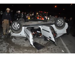 Sürücüsü Arabada Sıkıştı, Emniyet Müdürü Yardıma Koştu