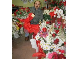 Sevgililer Günü'nde En Çok Çiçekçiler Sevindi
