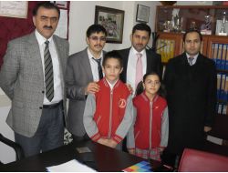 Dereceye Giren Öğrenciler Hediyelerini Aldı