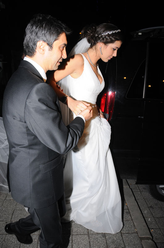 Necati Şaşmaz baba oluyor!..