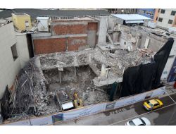 40 Yıllık Bina, Törenle Yıkılıyor, Yerinde Kültür Sanat Merkezi Yükselecek