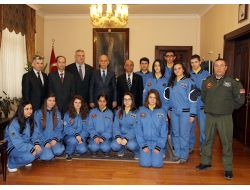 Türk Hava Kurumu Genç Kanatlar Topluluğu'ndan Vali Harput’a Ziyaret