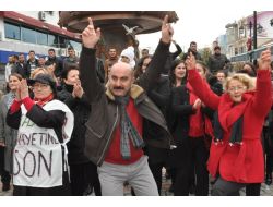 Kadına Karşı Şiddete Müzikli Danslı Tepki