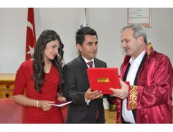 Sevgililer Günü'nde Nikâh Masasına Koştular