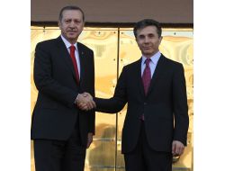 İvanishvili, Başbakanlık'ta Resmi Törenle Karşılandı!