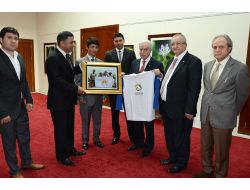 Dünya 5'incisi Olan Paraşütçüler Aldırmaz'ı Ziyaret Etti