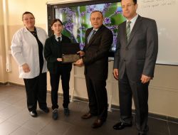 Trabzon’da 178 Öğretmen Ve 596 Öğrenciye Tablet Bilgisayar Verildi