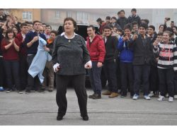 Karadeniz Ereğli Lisesi ‘kadına Şiddete Hayır’ Dedi