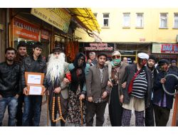 Gençler ‘hıdrellez’ İçin Elbistan Sokaklarını Dolaştı