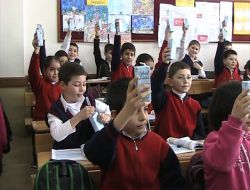 Uşak'ta Okul Sütü Dağıtımına Başlandı