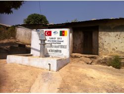 Açılan Kuyu İle Kamerun'da 12 Bin Kişilik Mahalle Susuzluktan Kurtuldu