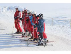 Suça Karışmış Çocuklar Kayak Kursunu Tamamladı