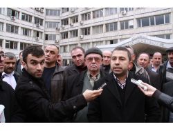 Büyükşehir Belediyesi'ne Enerji Nakil Hattı Protestosu