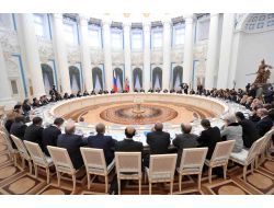 Putin: G-20 Ekonomik Durgunluktan Çıkış Yolunu Bulmak Zorunda