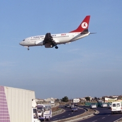 Lodos Uçağın Yönünü Çevirdi!