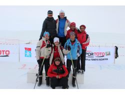 Erzurum’da Ağrılı Kayakçılar Başarı Gösterdi