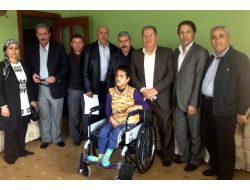 Ak Parti İl Başkanlığı'ndan 3 Engelliye Tekerlekli Sandalye