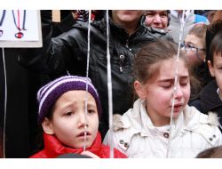 'Yanlışlıkla' Tayin Edilen Öğretmenleri İçin Ağladılar