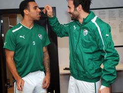 Ferdinand, 28. Doğum Gününü Takım Arkadaşları İle Kutladı