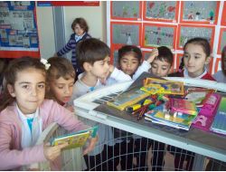 Bahçeşehir Koleji, Kardeş Okulları İçin Kitap Ve Kırtasiye Kumbarası Açtı