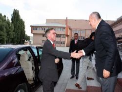 Alman Büyükelçi Cuntz, Carmina Buruna Balesi'ni İzlemek Üzere Ağrı'ya Geldi!