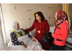 Vali Eşi Arzu Aydın, Hastaları Ziyaret Etti