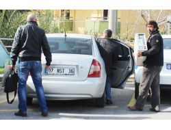 Dhkp-c Operasyonunda Bir Öğretmen Gözaltına Alındı