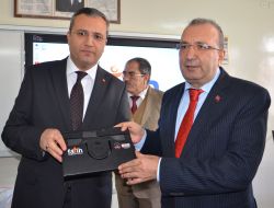 Gaziantep’te 689 Tablet, Öğrencilere Dağıtıldı