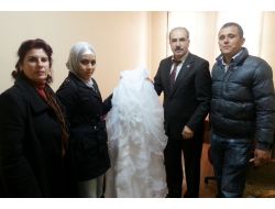 Chp'den Beyaz Gelinlik Açılımı