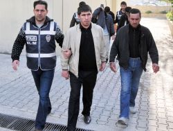 Uyuşturucu Operasyonunda Yakalanan 5 Kişiden 4'ü Tutuklandı