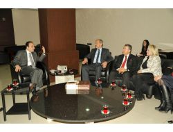 Sinop’taki Provokasyonu Kınayan Baydemir: Barış Köprülerinde Geç Kalınmamalı