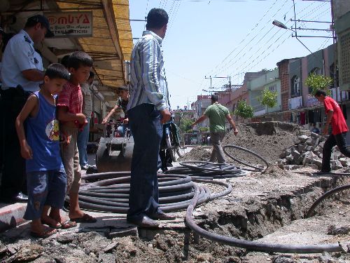 Terör örgütü yandaşları, eylem eylem yaptıkları alana mobese yerleştirilmesine tepki gösterdi