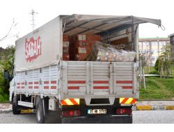 Star'dan Çomü Kütüphanesi'ne Bir Kamyon Kitap