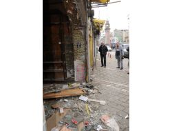 Saathane Meydan Projesi'nde Yıkım Başladı