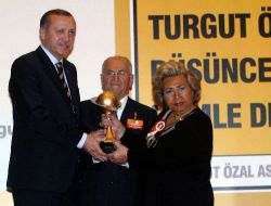 Başbakan Erdoğan, Özal'ın Suikast Sonrasında Söylediği Sözü Hatırlattı: Allahın Verdiği Ömrü Ondan Başka Alacak Yoktur!