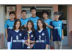 Orhangazi Koleji Masa Tenisinde Şampiyon