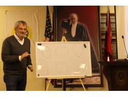 Kekeme Olduğum İçin Karikatüre Yöneldim