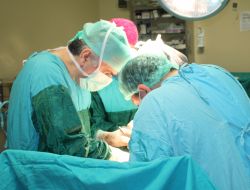 Hamile Olduğu Düşünülen Kadının Karnından 9 Kiloluk Ur Çıktı