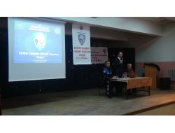 Kırşehir Polisi Vatandaşı Bilinçlendiriyor