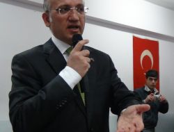 Fatih Projesi Kapsamında Bitlisli Öğrencilere Tablet Dağıtıldı